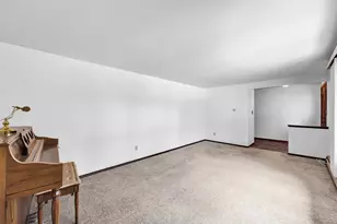 2786 Otto Ct, Green Bay, WI 54313 - Photo 9