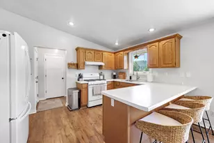 3766 Sandpiper Way, Green Bay, WI 54311 - Photo 9