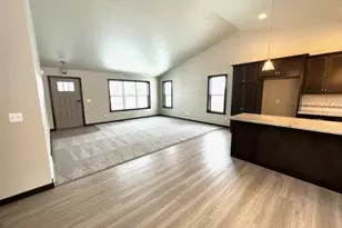 W6530 Breezy Way, Appleton, WI 54915 - Photo 5