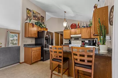 1232 Wheatfield Way, Oshkosh, WI 54904 - Photo 9