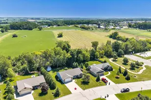 816 Woodrow St, Denmark, WI 54208 - Photo 33