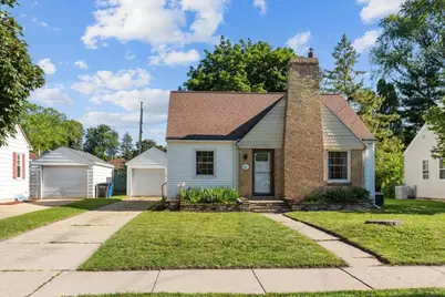 714 Baldwin Avenue, Oshkosh, WI 54901 - Photo 1