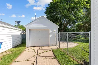 714 Baldwin Avenue, Oshkosh, WI 54901 - Photo 27