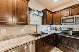 320D E Evergreen Dr, Kaukauna, WI 54130 - Photo 7