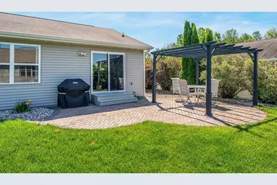 1028 Durham Lane, Menasha, WI 54952 - Photo 37