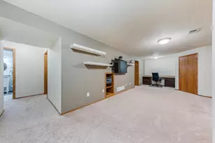 1028 Durham Ln, Menasha, WI 54952 - Photo 25