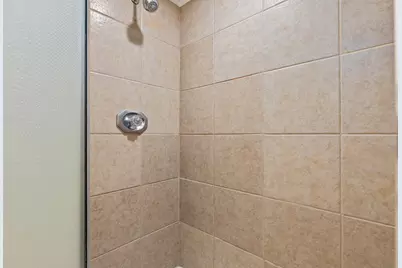 W6425 Lakeview Court, Menasha, WI 54952 - Photo 29