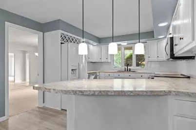 W6425 Lakeview Court, Menasha, WI 54952 - Photo 15