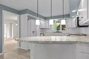 W6425 Lakeview Ct, Menasha, WI 54952 - Photo 15