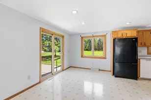 921 Outward Ave, De Pere, WI 54115 - Photo 9