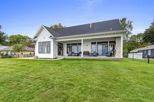 1751 E Shore Cir, Green Bay, WI 54302 - Photo 57