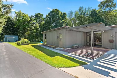 1004 W Crescent Drive, Manitowoc, WI 54220 - Photo 69