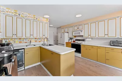 1004 W Crescent Drive, Manitowoc, WI 54220 - Photo 27