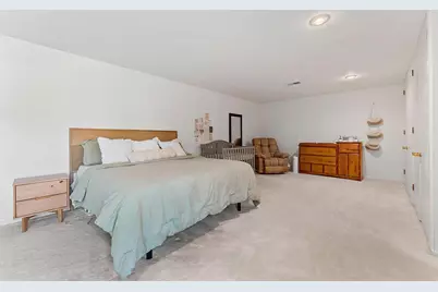 1004 W Crescent Drive, Manitowoc, WI 54220 - Photo 37