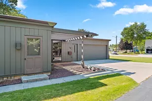 1004 W Crescent Dr, Manitowoc, WI 54220 - Photo 71