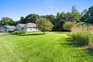 3329 Largo Ridge Dr, Green Bay, WI 54311 - Photo 1