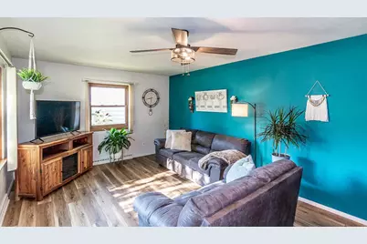 1718 S Pearl Street, New London, WI 54961 - Photo 3