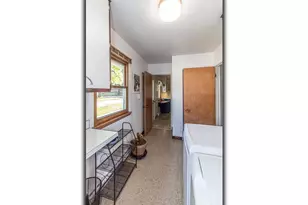 1718 S Pearl St, New London, WI 54961 - Photo 21