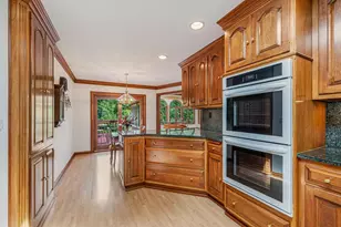 W270S3575 Oak Knoll Dr, Waukesha, WI 53189 - Photo 19