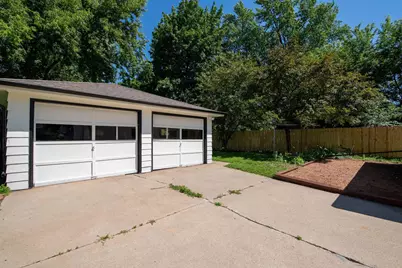 1634 Burdick Street, Oshkosh, WI 54901 - Photo 17