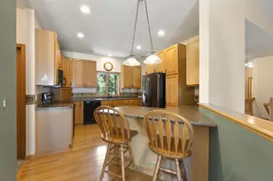 8 Hampton Ct, Fond du Lac, WI 54935 - Photo 5