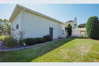 8 Hampton Court, Fond du Lac, WI 54935 - Photo 29