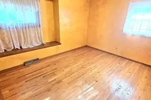8830 W Greenwood Terrace, Milwaukee, WI 53224 - Photo 11