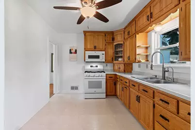 1956 Deckner Avenue, Green Bay, WI 54302 - Photo 11
