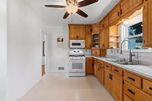 1956 Deckner Ave, Green Bay, WI 54302 - Photo 11