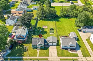 1956 Deckner Ave, Green Bay, WI 54302 - Photo 59