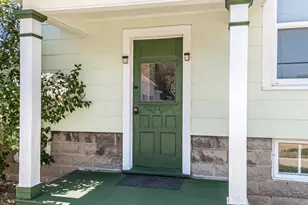 23 E Melvin Ave, Oshkosh, WI 54901 - Photo 5