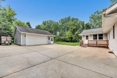 3533 Leeds Castle Drive, Green Bay, WI 54313 - Photo 25