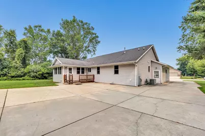3533 Leeds Castle Drive, Green Bay, WI 54313 - Photo 31