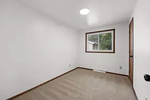 224 S Telulah Ave, Appleton, WI 54915 - Photo 17