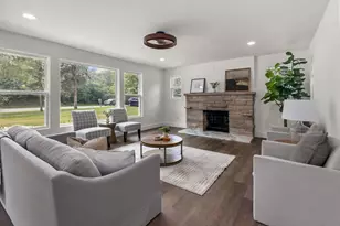 1900 Leonard Point Rd, Oshkosh, WI 54904 - Photo 21