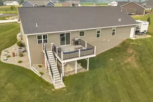 7542 Highland Mdw Ct, Pulaski, WI 54162 - Photo 25