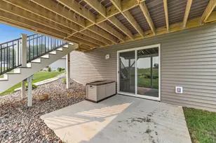 7542 Highland Mdw Ct, Pulaski, WI 54162 - Photo 19