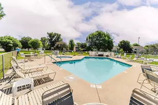 2520 Village Ln, Oshkosh, WI 54904 - Photo 35