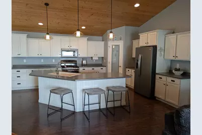 4666 Island View Drive, Oshkosh, WI 54901 - Photo 35