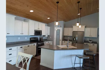 4666 Island View Drive, Oshkosh, WI 54901 - Photo 29
