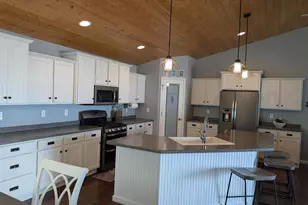 4666 Island View Dr, Oshkosh, WI 54901 - Photo 29