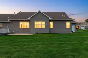 911 Barronwood Dr, Green Bay, WI 54311 - Photo 59