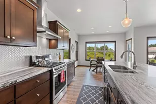 911 Barronwood Dr, Green Bay, WI 54311 - Photo 29