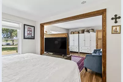 5984 Lake Road, Oshkosh, WI 54902 - Photo 13