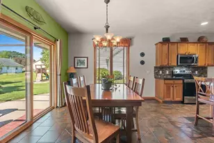 1065 Blackberry Winter Ln, De Pere, WI 54115 - Photo 15