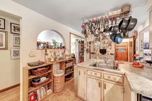 1762 Chateau Dr, Green Bay, WI 54304 - Photo 7