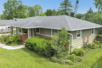 1762 Chateau Drive, Green Bay, WI 54304 - Photo 31