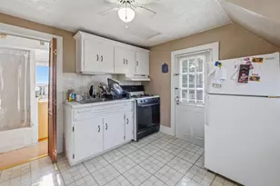 324 8th St, Fond du Lac, WI 54935 - Photo 3