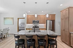 2685 Chambers Xing, Green Bay, WI 54313 - Photo 7