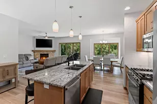 2685 Chambers Xing, Green Bay, WI 54313 - Photo 5